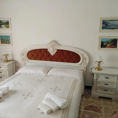 Nonna Dora Bed and Breakfast *