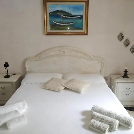 Nonna Dora Bed & Breakfast *